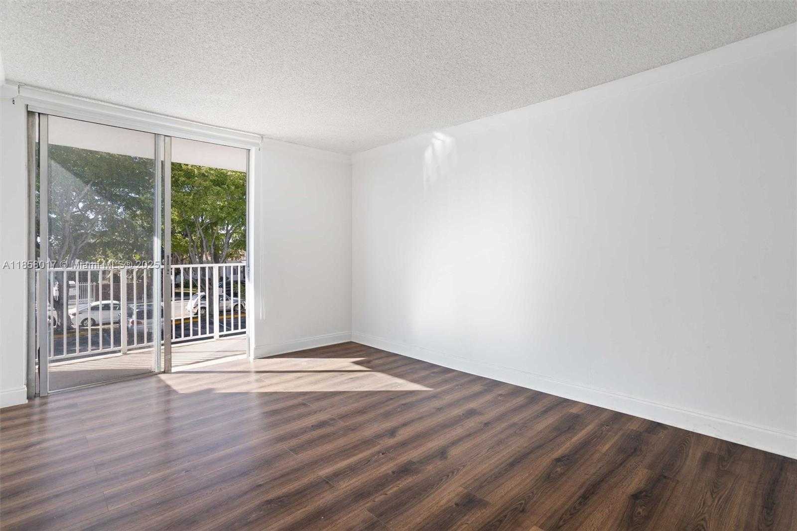 Small Image of 1801 SOUTH TREASURE DR #217, North Bay Village Number 12