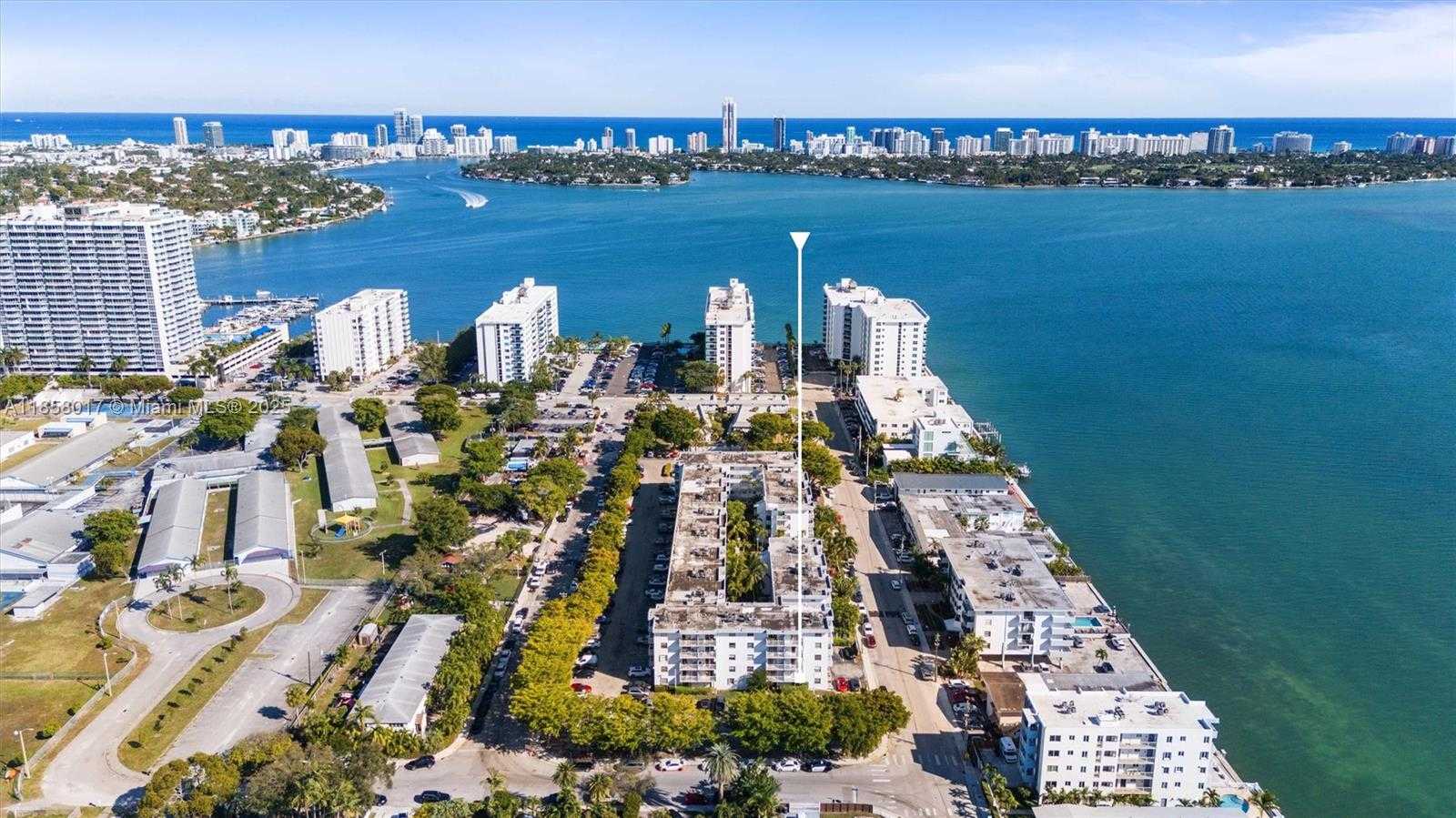 Small Image of 1801 SOUTH TREASURE DR #217, North Bay Village Number 33