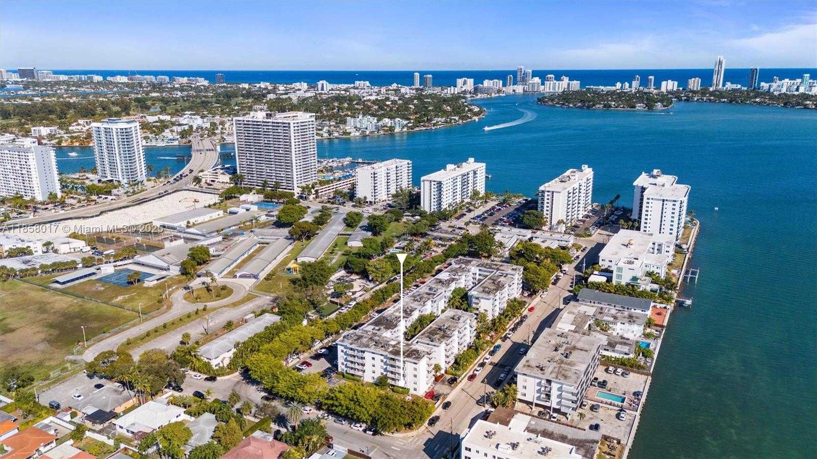 Small Image of 1801 SOUTH TREASURE DR #217, North Bay Village Number 34