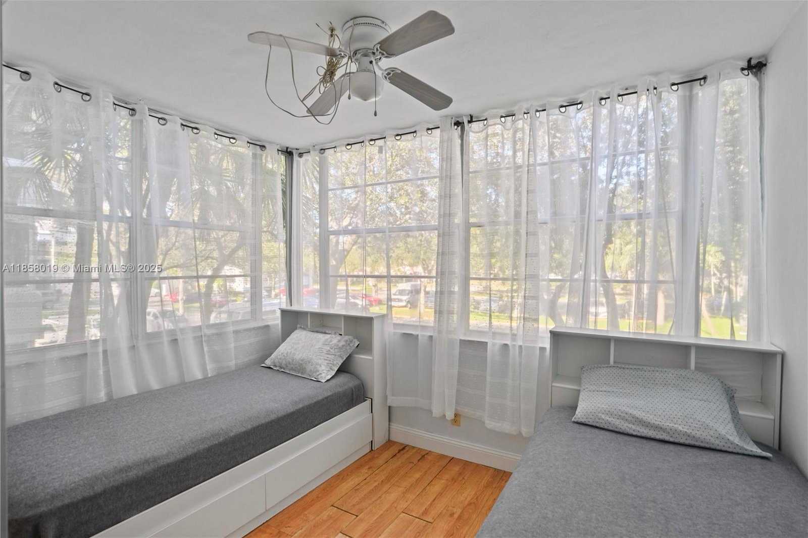 Small Image of 3170 HOLIDAY SPRINGS BLVD #203, Margate Number 19