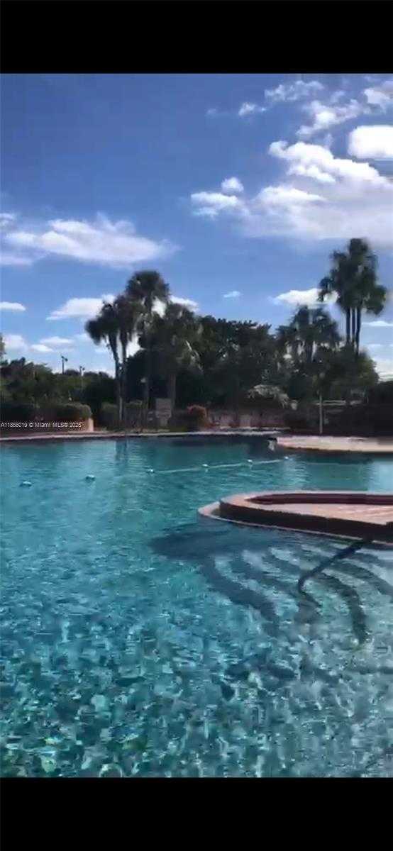 Small Image of 3170 HOLIDAY SPRINGS BLVD #203, Margate Number 25