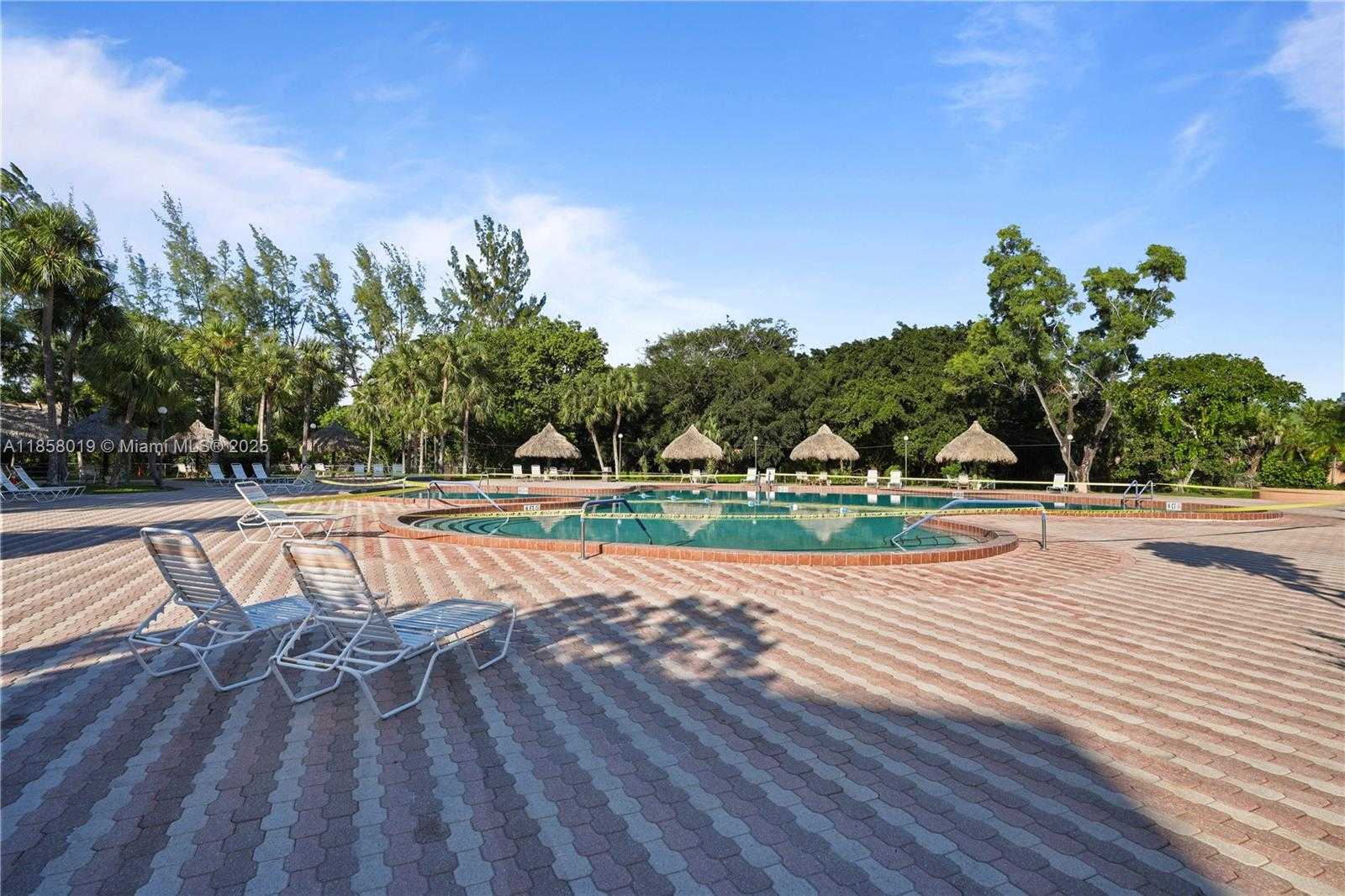 Small Image of 3170 HOLIDAY SPRINGS BLVD #203, Margate Number 5