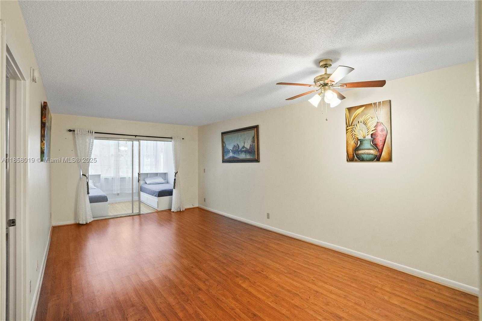 Small Image of 3170 HOLIDAY SPRINGS BLVD #203, Margate Number 8