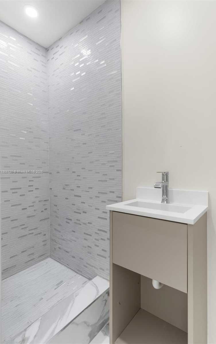 Small Image of 3973 NORTH EAST 167TH ST #12, North Miami Beach Number 15