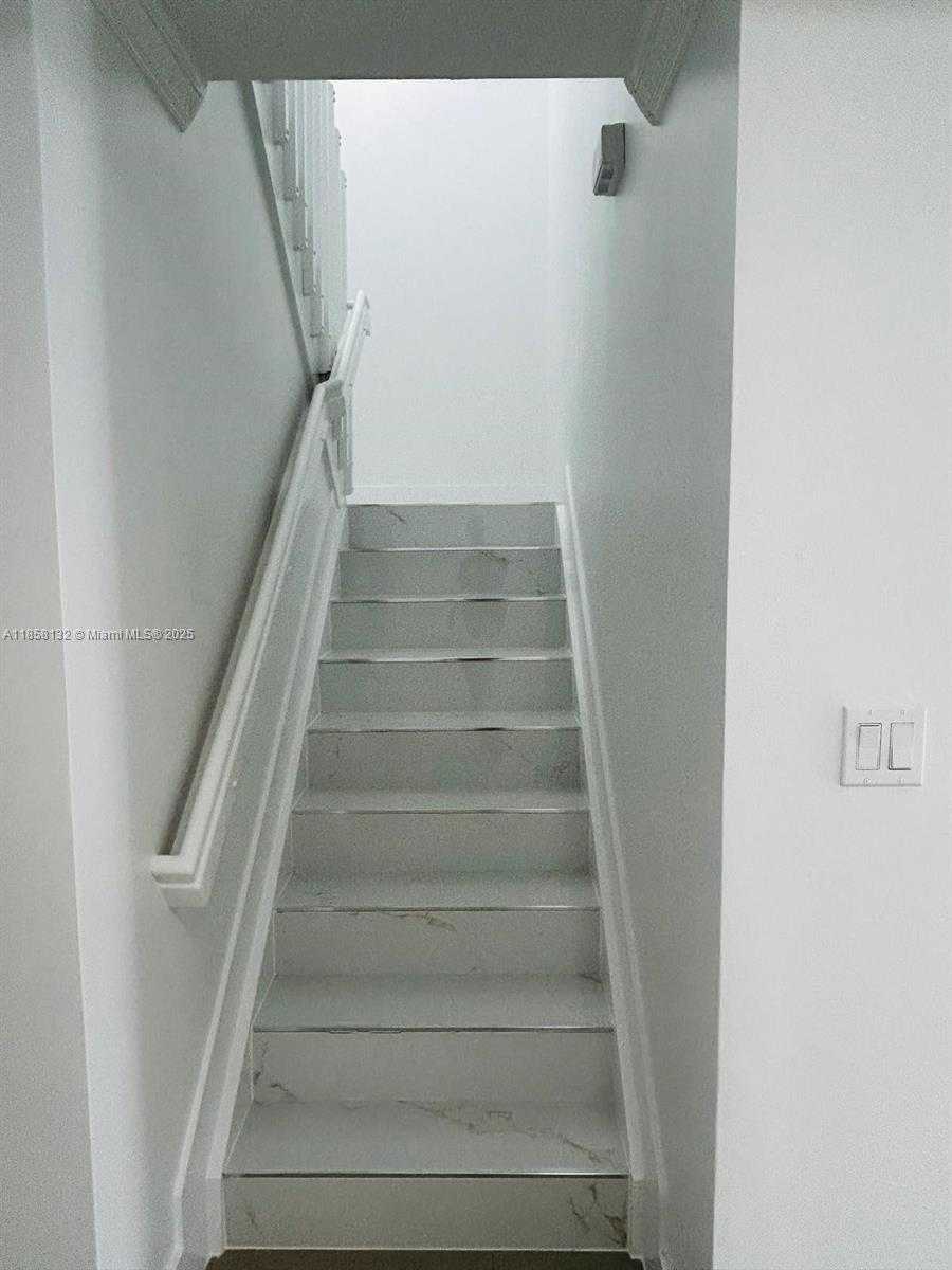 Small Image of 3174 SOUTH WEST 153RD CT, Miami Number 13