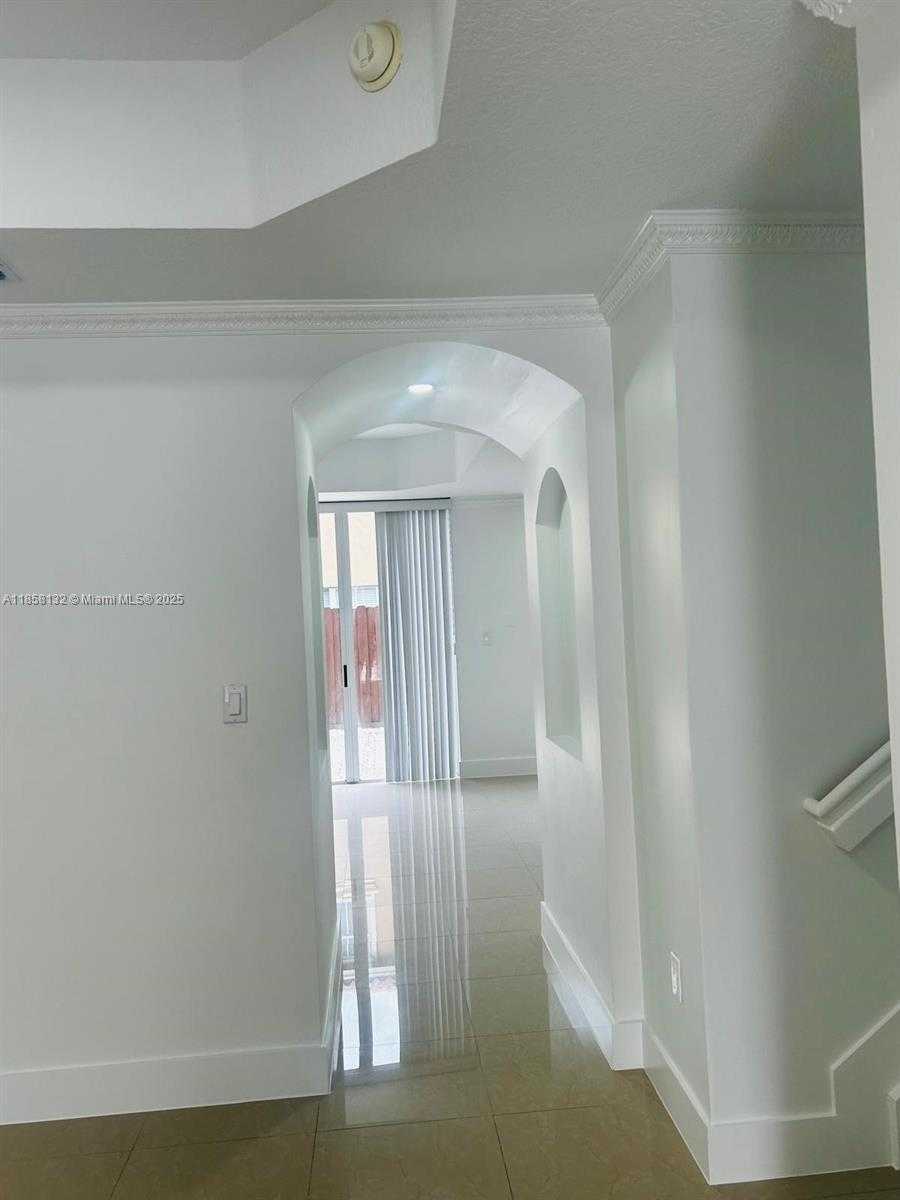 Small Image of 3174 SOUTH WEST 153RD CT, Miami Number 15