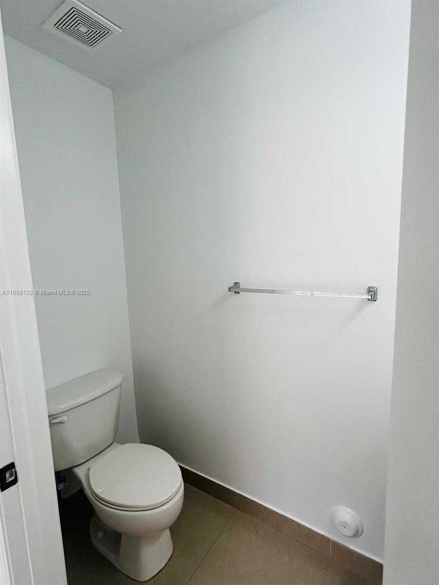Small Image of 3174 SOUTH WEST 153RD CT, Miami Number 21