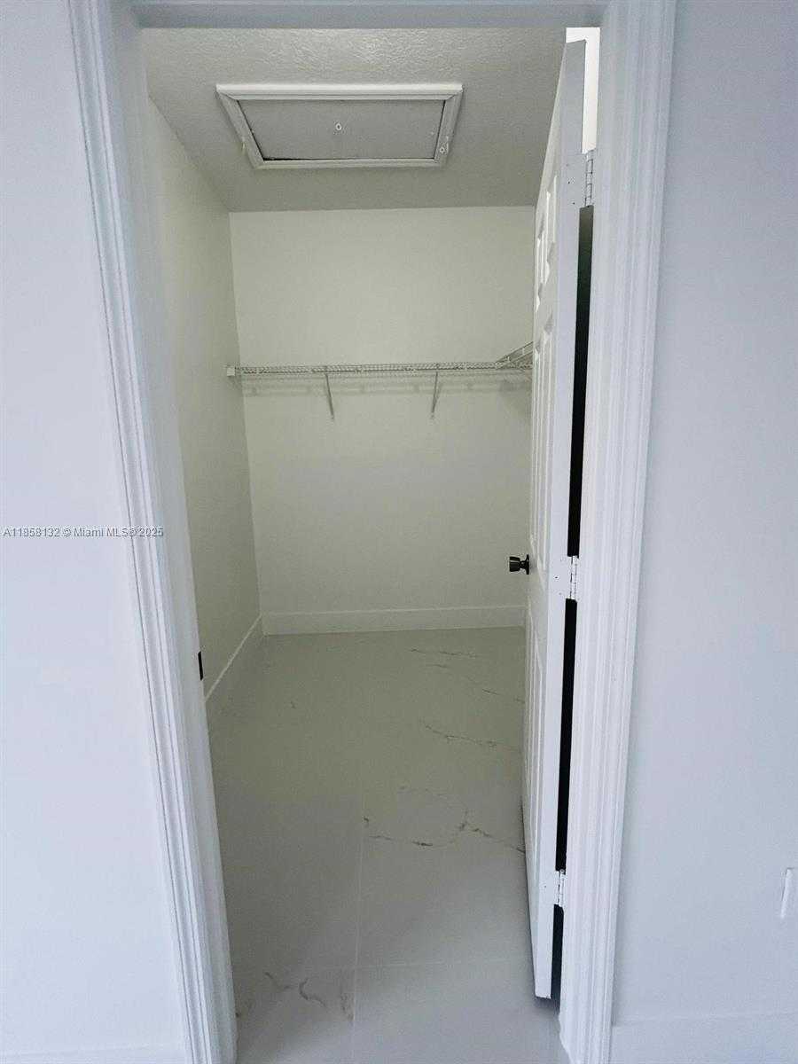 Small Image of 3174 SOUTH WEST 153RD CT, Miami Number 25
