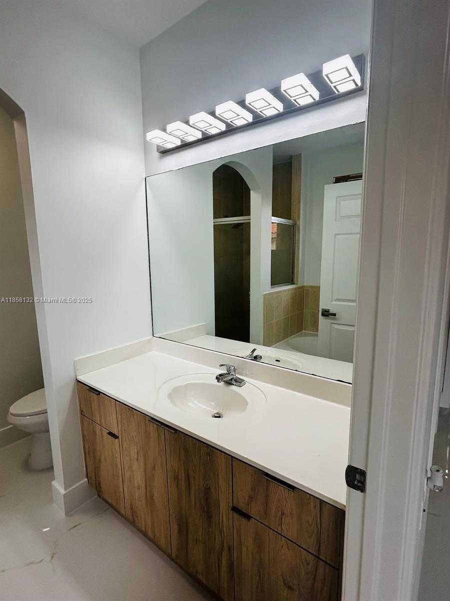 Small Image of 3174 SOUTH WEST 153RD CT, Miami Number 30