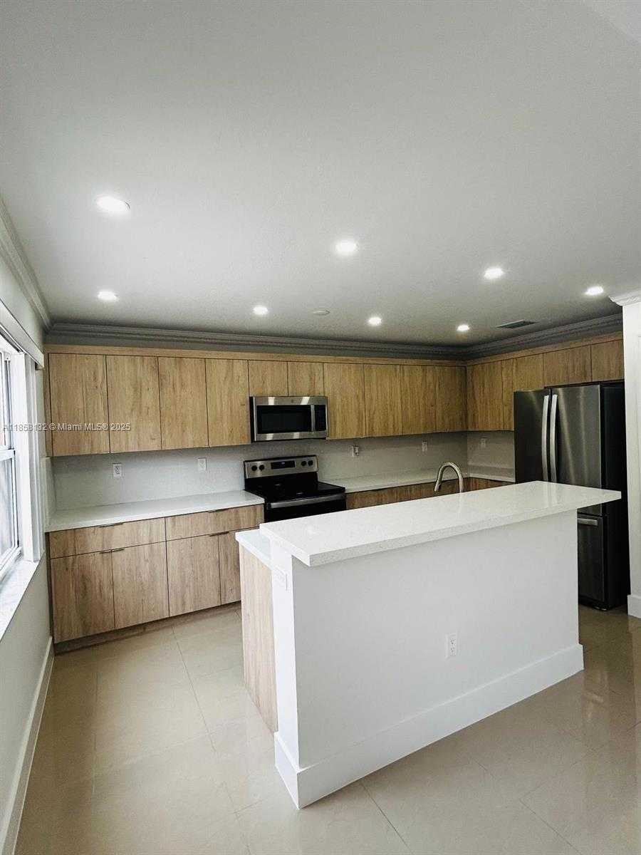 Small Image of 3174 SOUTH WEST 153RD CT, Miami Number 32