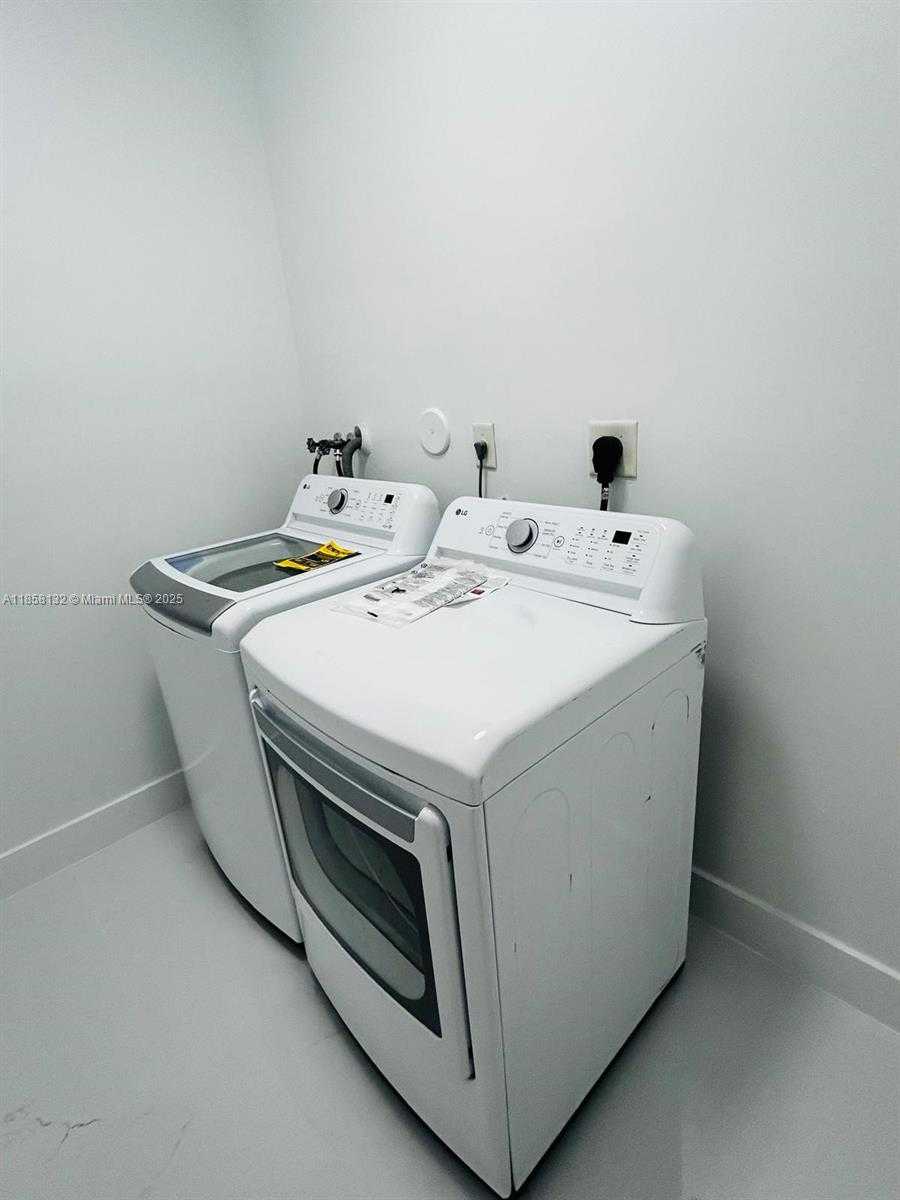 Small Image of 3174 SOUTH WEST 153RD CT, Miami Number 38