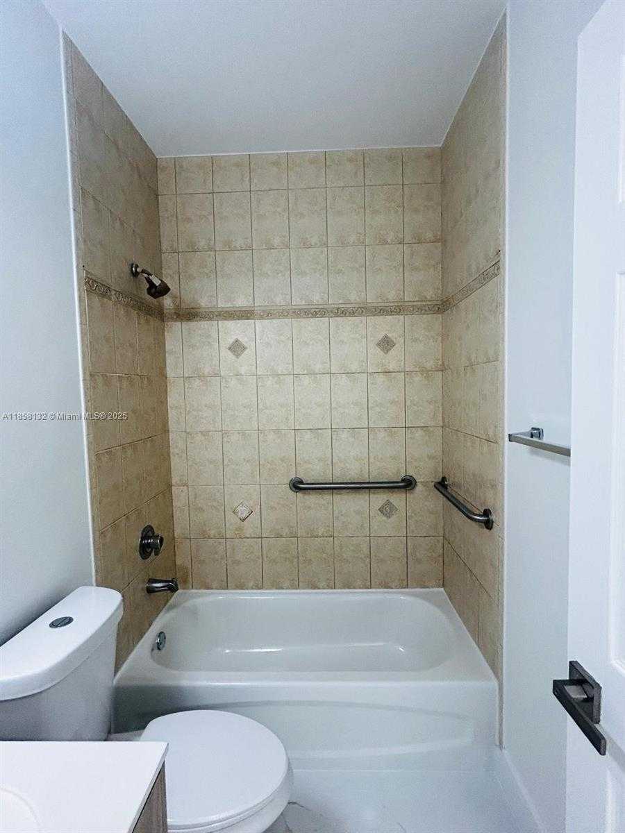 Small Image of 3174 SOUTH WEST 153RD CT, Miami Number 45