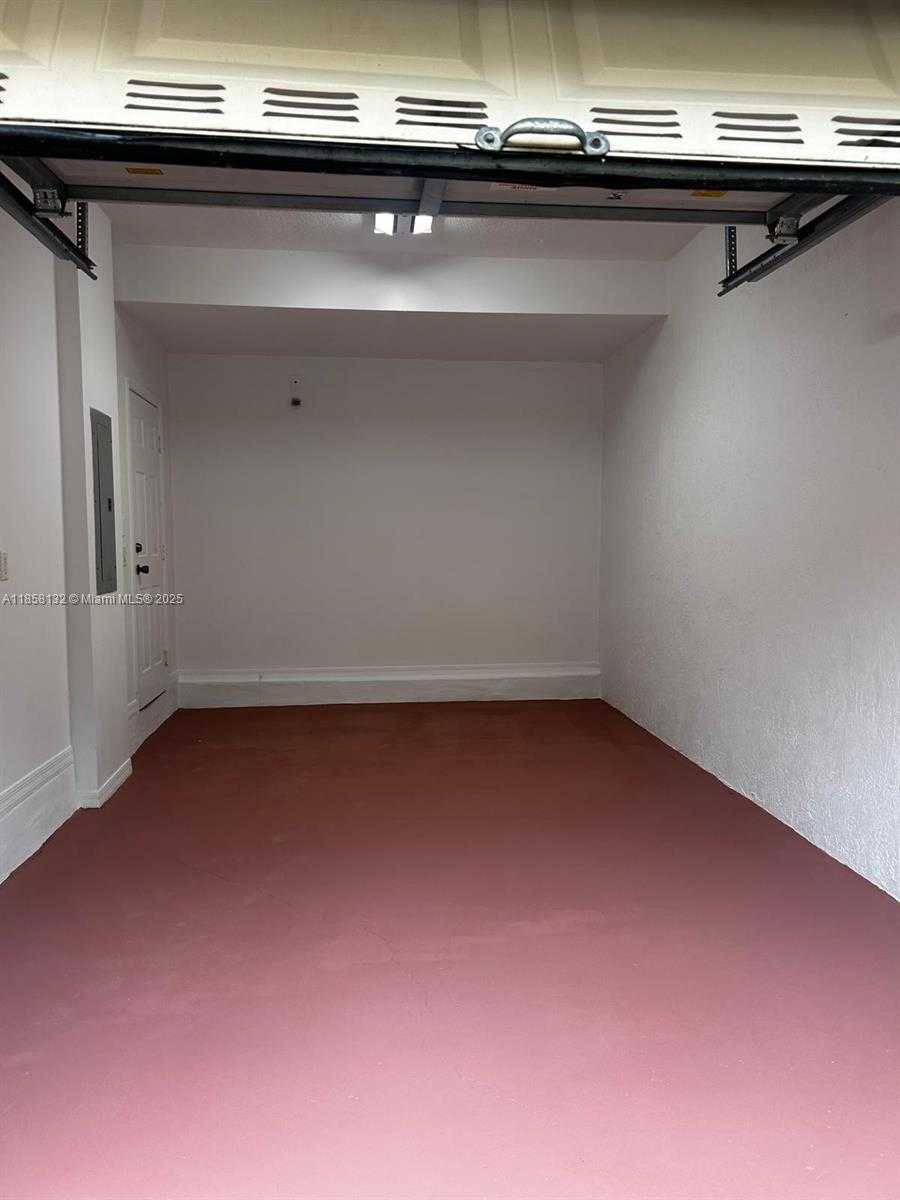 Small Image of 3174 SOUTH WEST 153RD CT, Miami Number 46