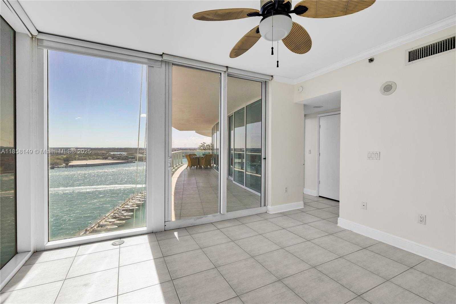 Small Image of 1000 SOUTH POINTE DR #1505, Miami Beach Number 15