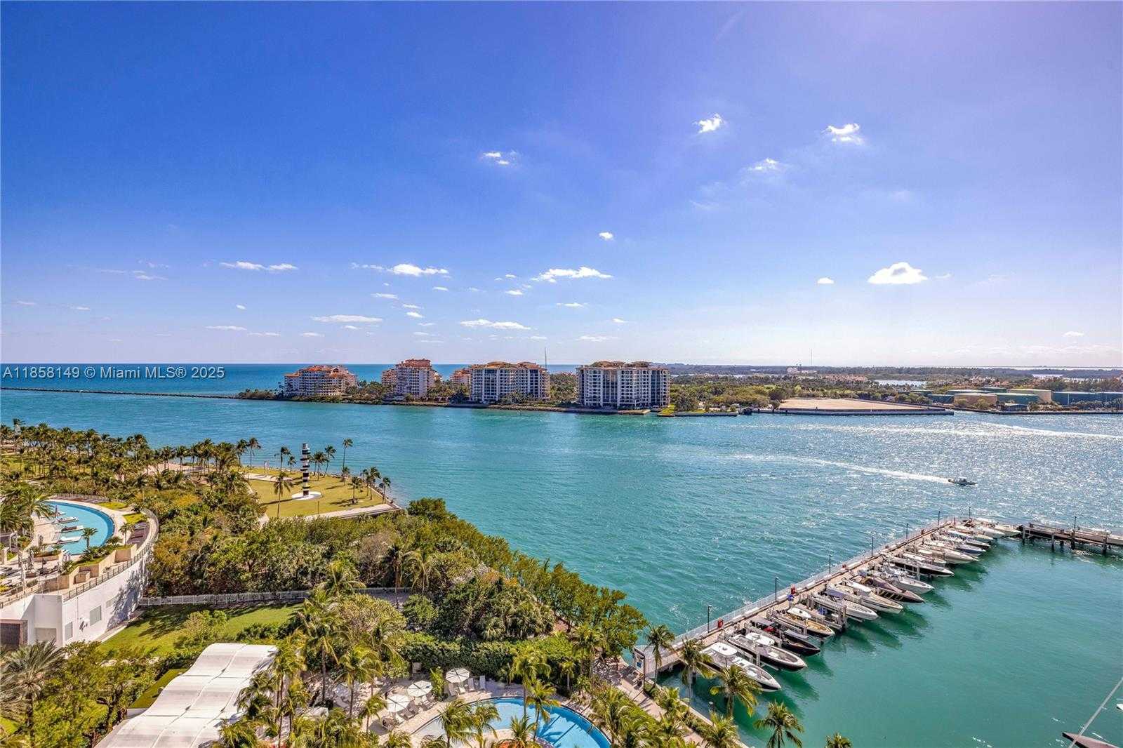 Small Image of 1000 SOUTH POINTE DR #1505, Miami Beach Number 2