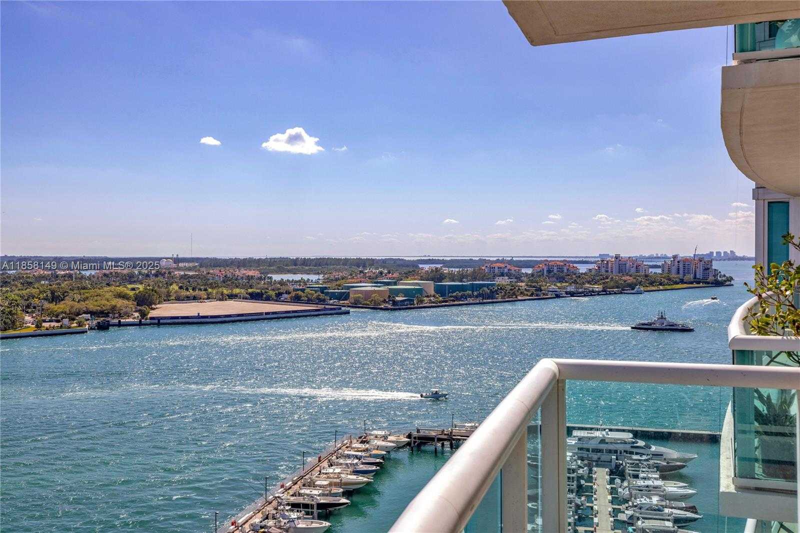 Small Image of 1000 SOUTH POINTE DR #1505, Miami Beach Number 25