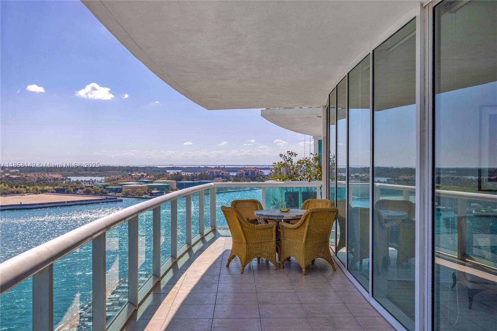 Small Image of 1000 SOUTH POINTE DR #1505, Miami Beach Number 26
