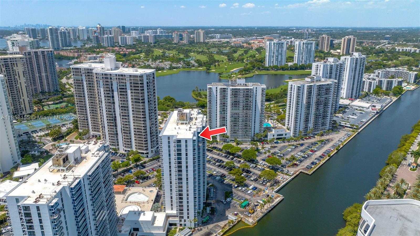Small Image of Aventura Number 9