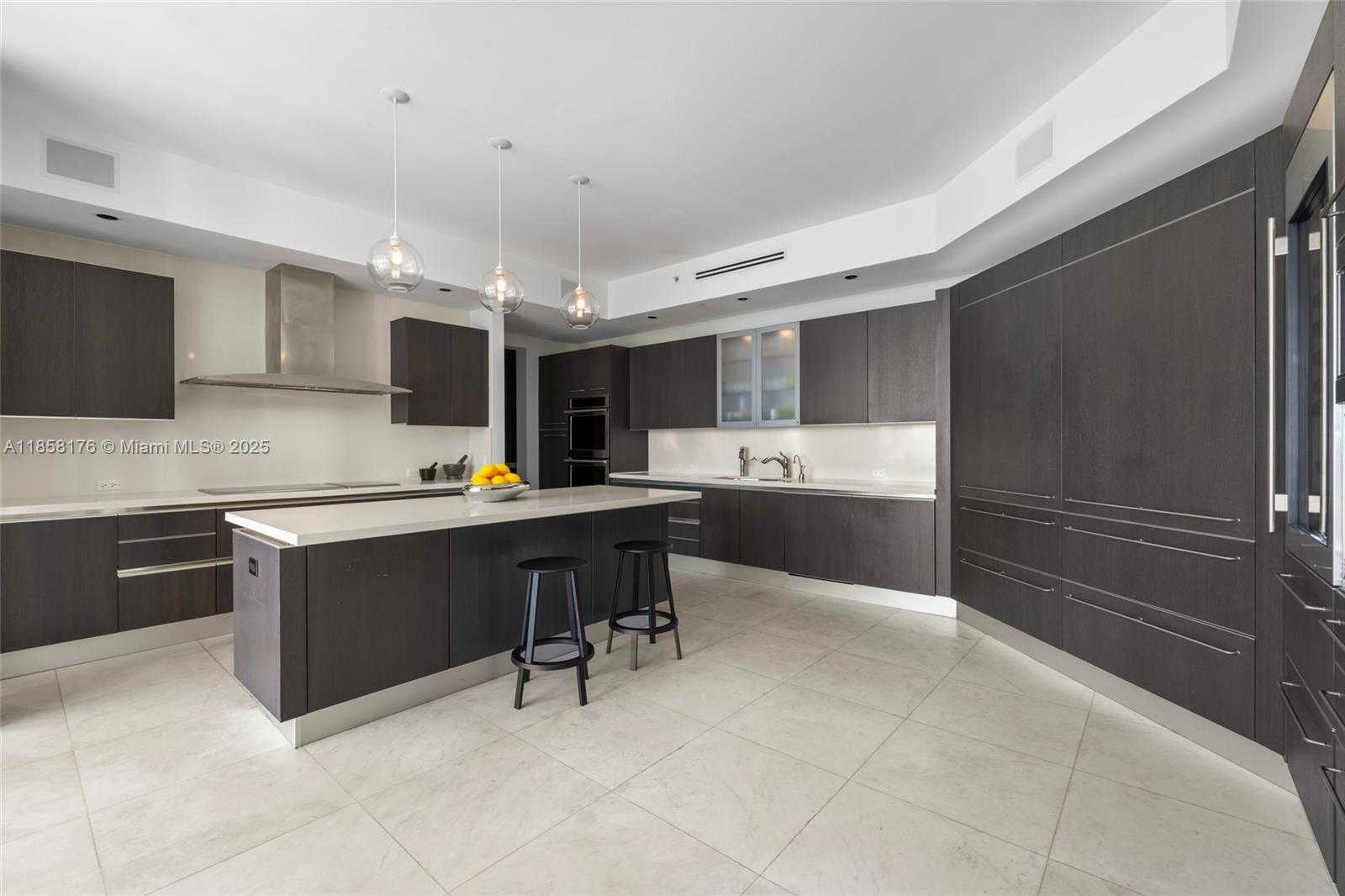 Small Image of 7133 FISHER ISLAND DR #7133, Miami Beach Number 16