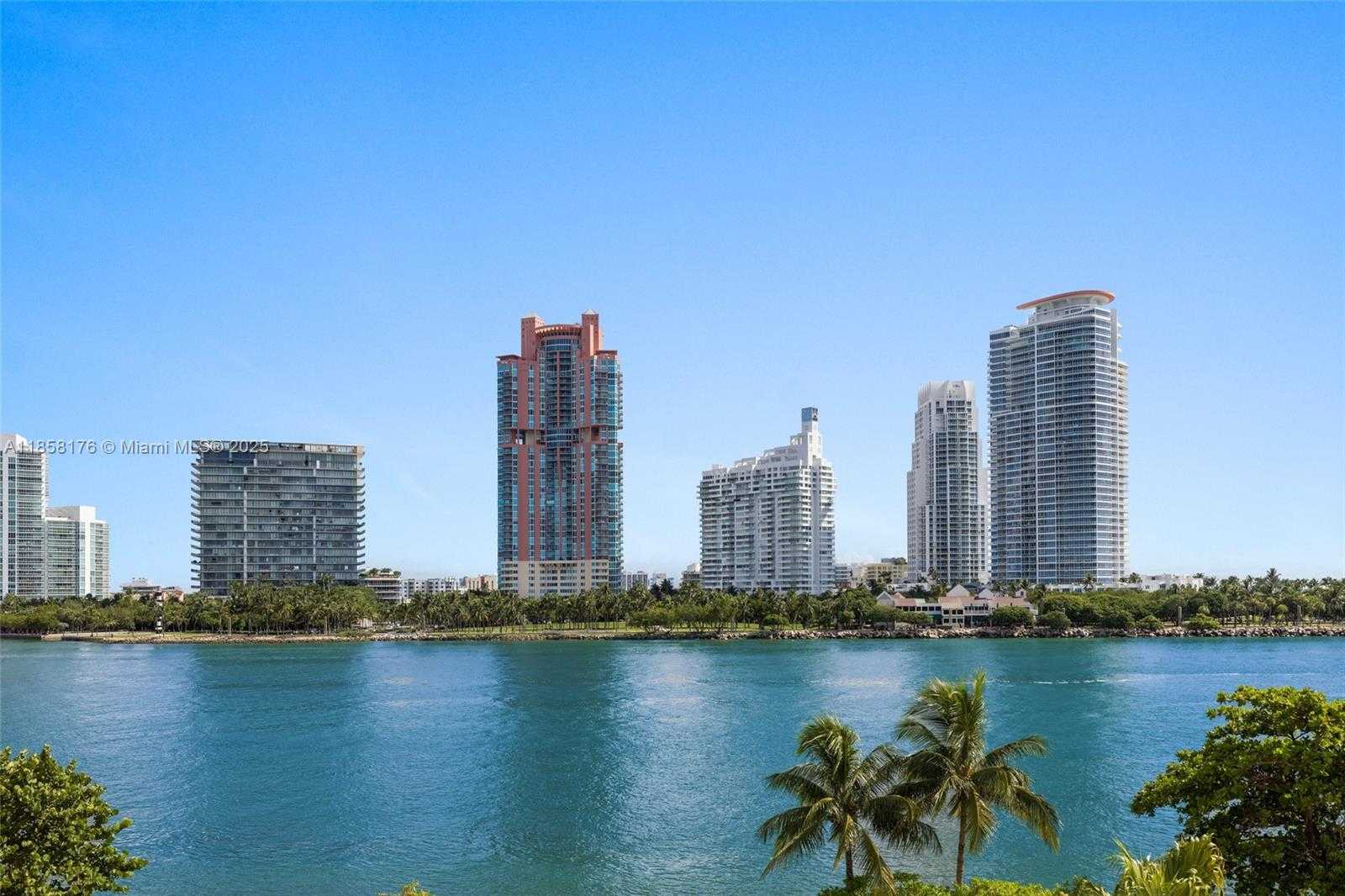 Small Image of 7133 FISHER ISLAND DR #7133, Miami Beach Number 2