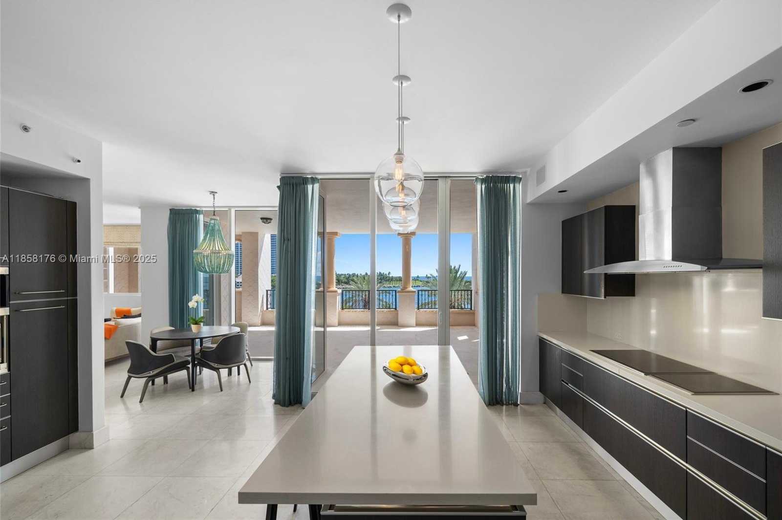 Small Image of 7133 FISHER ISLAND DR #7133, Miami Beach Number 20