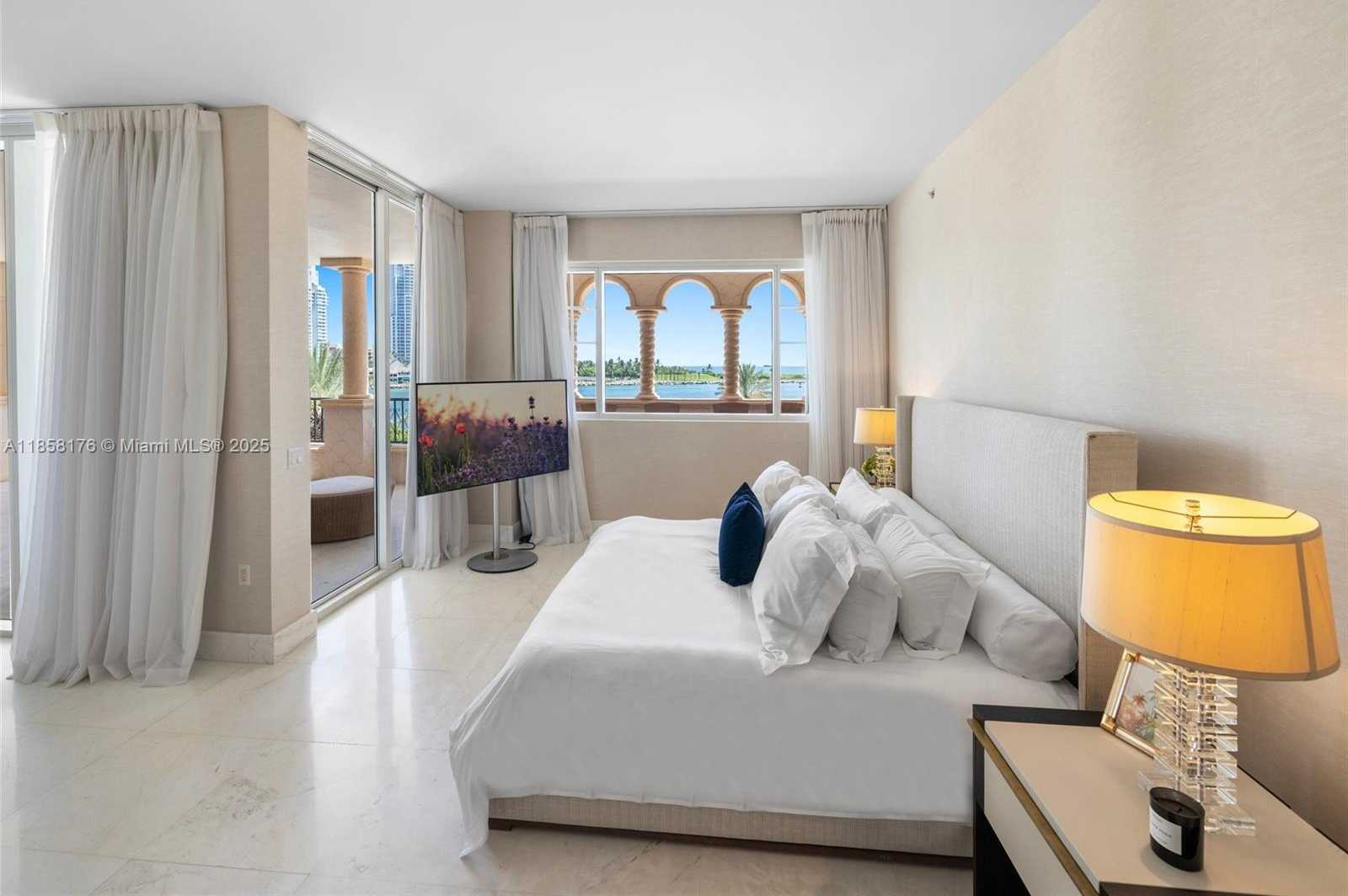 Small Image of 7133 FISHER ISLAND DR #7133, Miami Beach Number 28