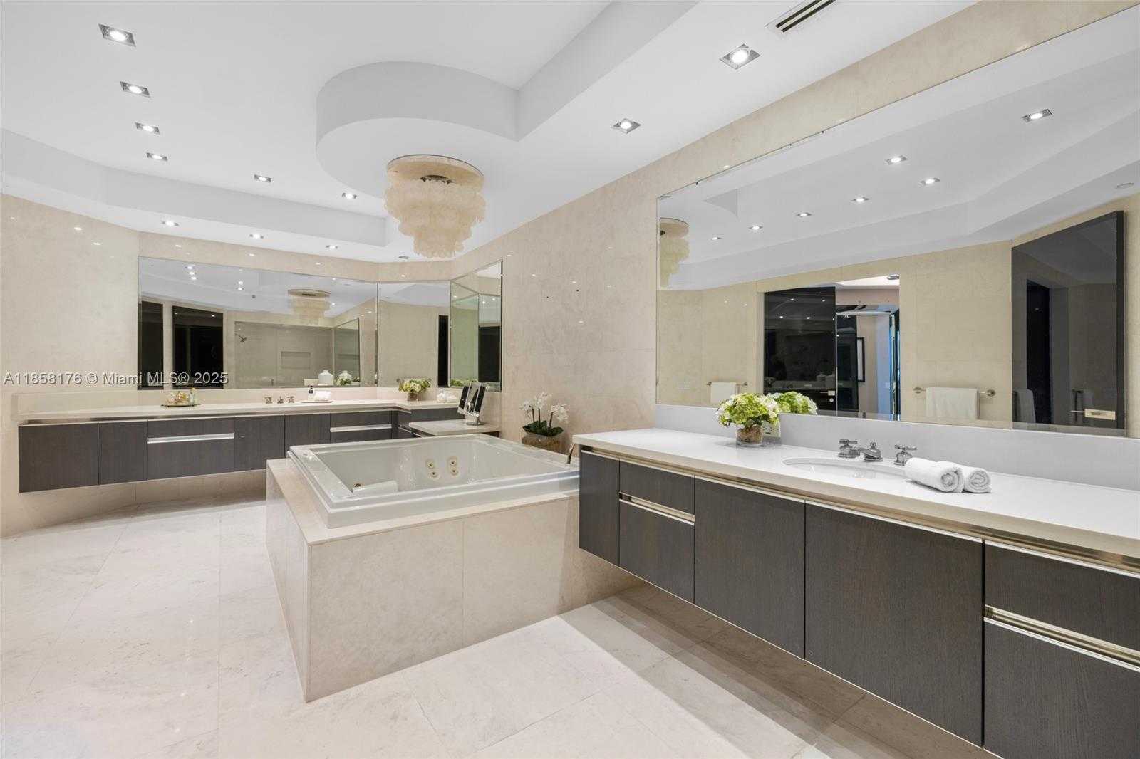 Small Image of 7133 FISHER ISLAND DR #7133, Miami Beach Number 36