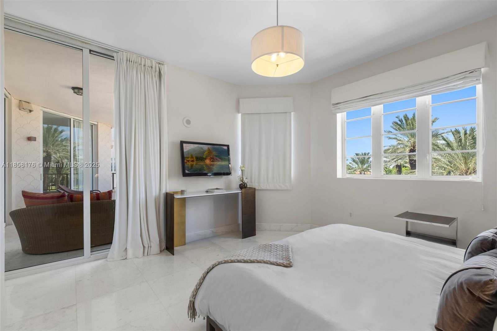 Small Image of 7133 FISHER ISLAND DR #7133, Miami Beach Number 39