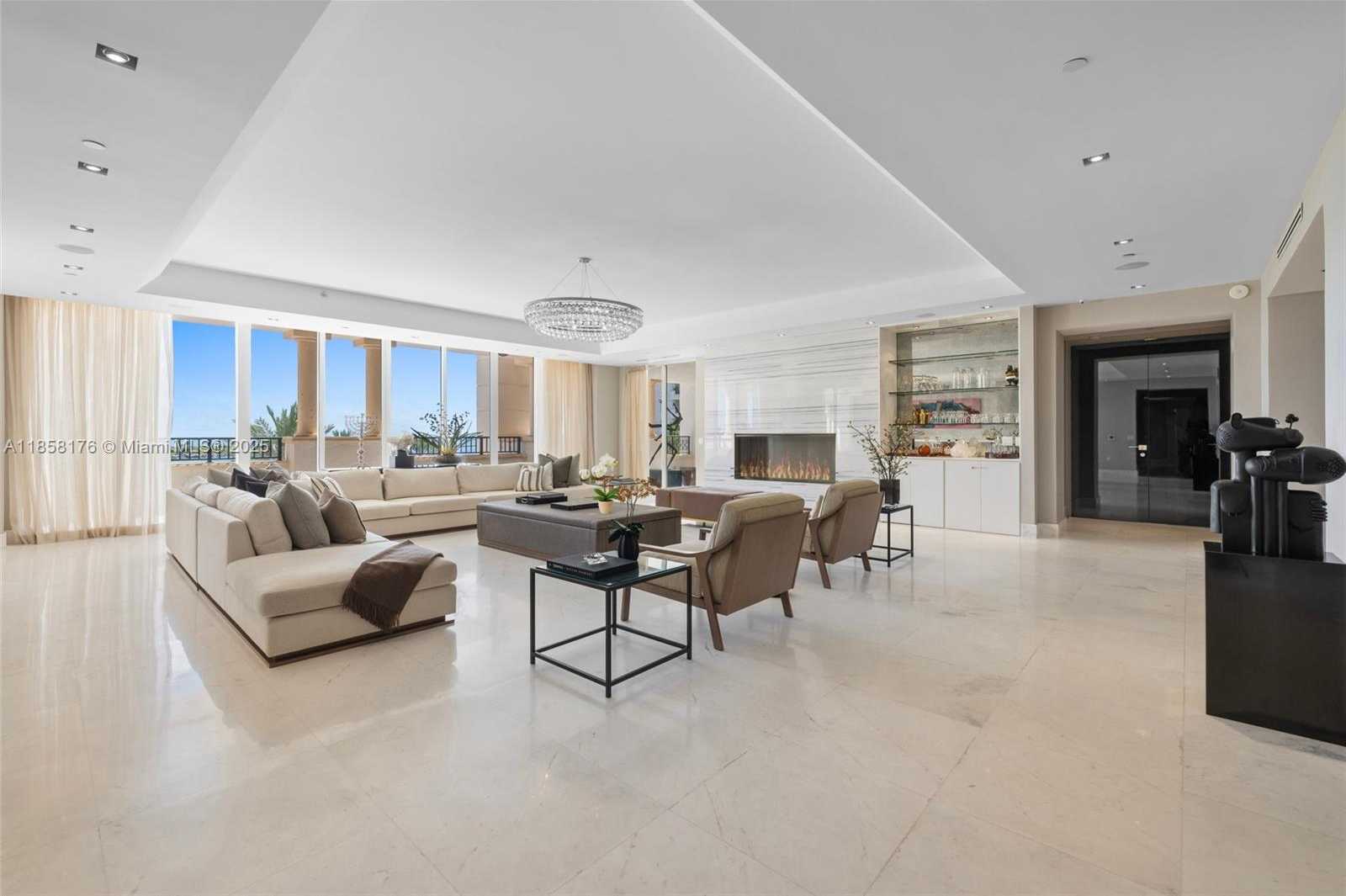 Small Image of 7133 FISHER ISLAND DR #7133, Miami Beach Number 5