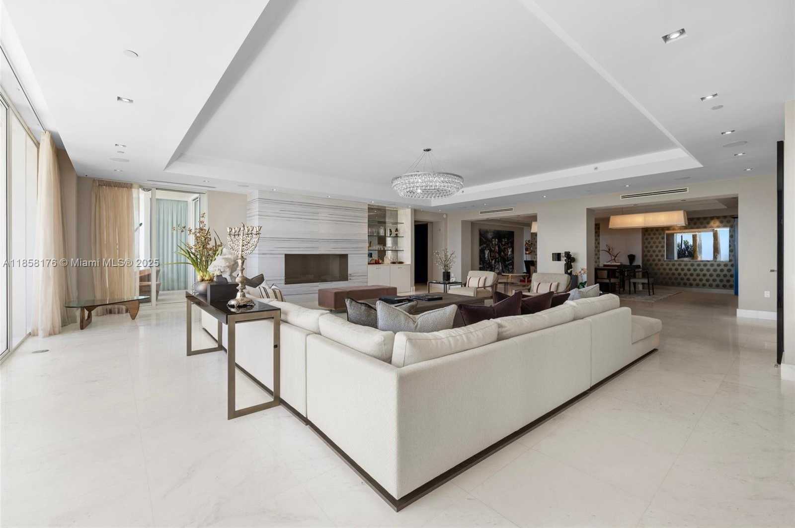 Small Image of 7133 FISHER ISLAND DR #7133, Miami Beach Number 6