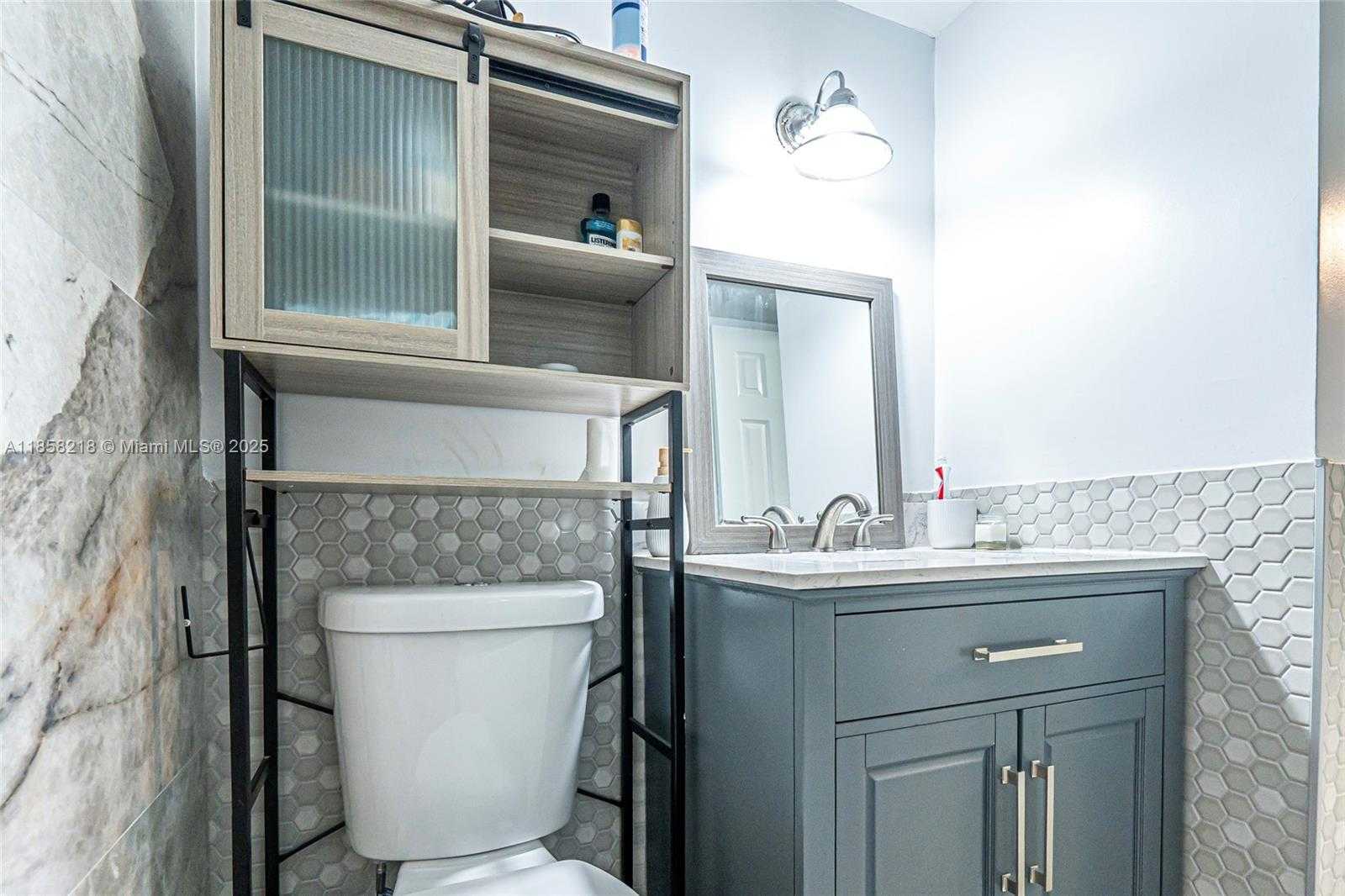 Small Image of 1425 ARTHUR ST #116B, Hollywood Number 17