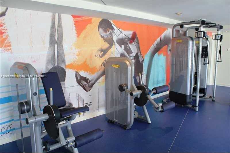 Small Image of 4250 BISCAYNE BLVD #815, Miami Number 2