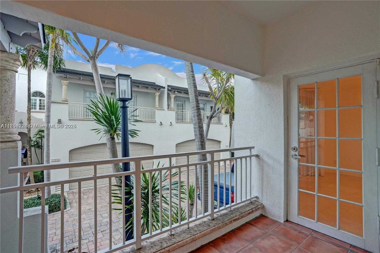 Small Image of 1415 SUNSET HARBOUR DR #202, Miami Beach Number 14