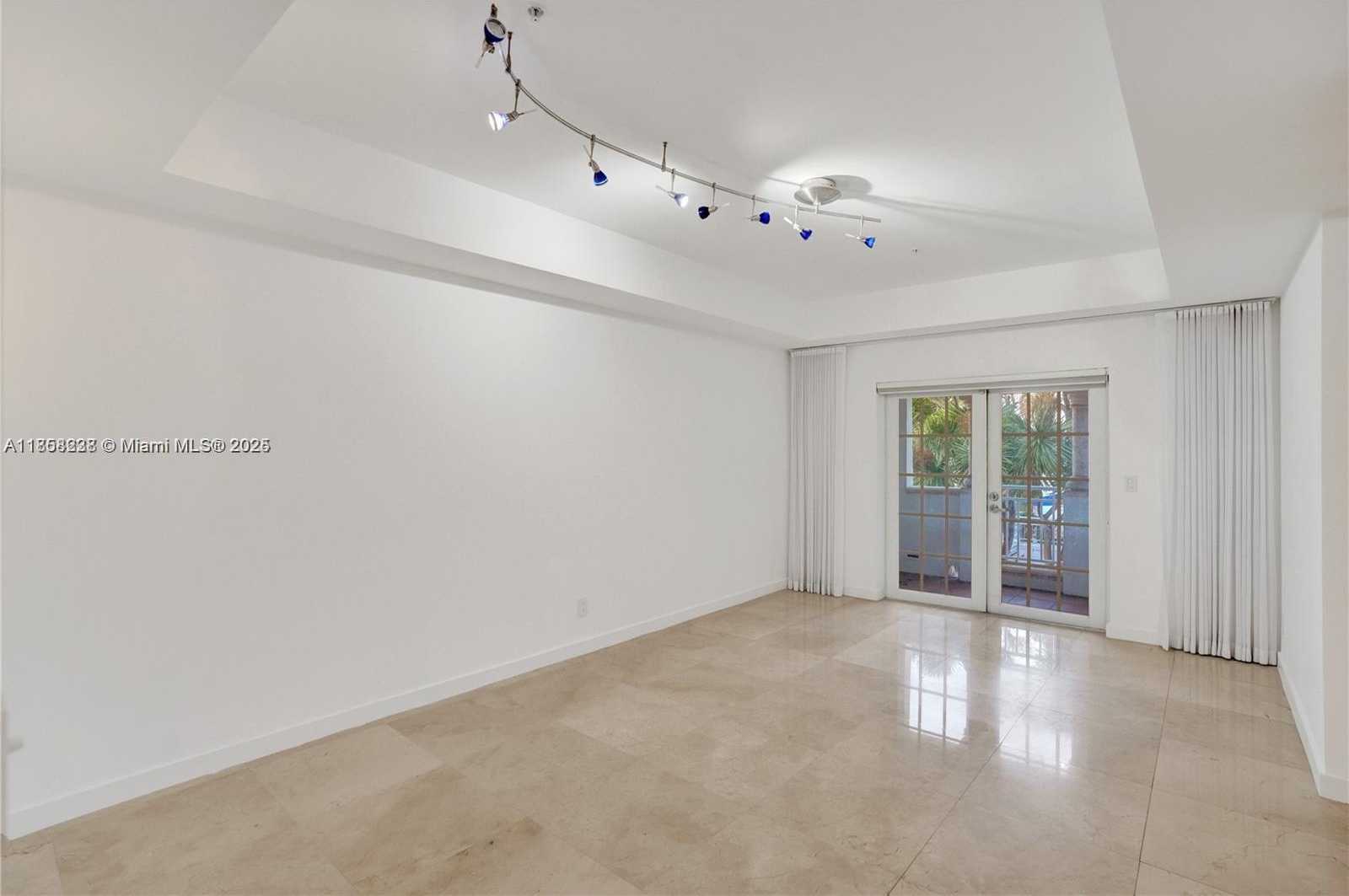 Small Image of 1415 SUNSET HARBOUR DR #202, Miami Beach Number 17