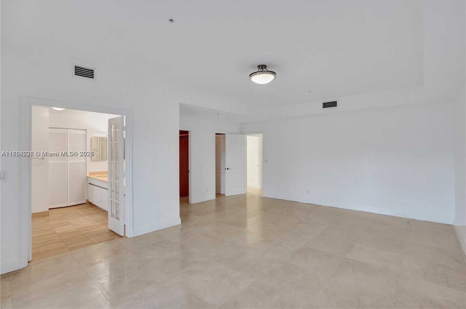 Small Image of 1415 SUNSET HARBOUR DR #202, Miami Beach Number 21