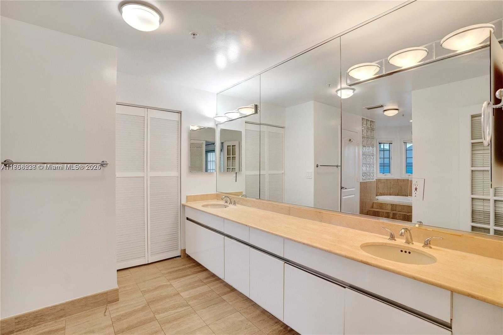 Small Image of 1415 SUNSET HARBOUR DR #202, Miami Beach Number 24