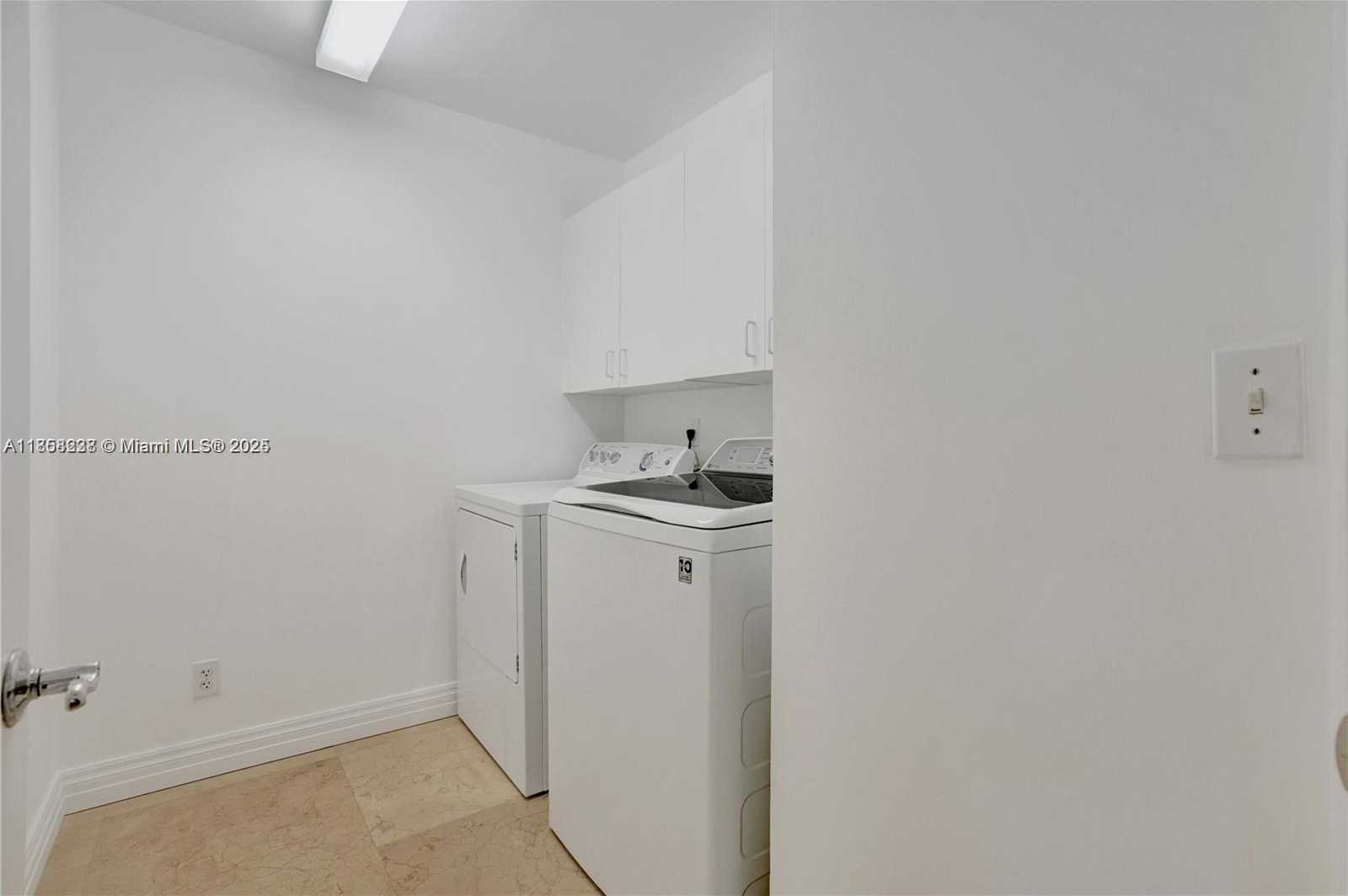 Small Image of 1415 SUNSET HARBOUR DR #202, Miami Beach Number 29