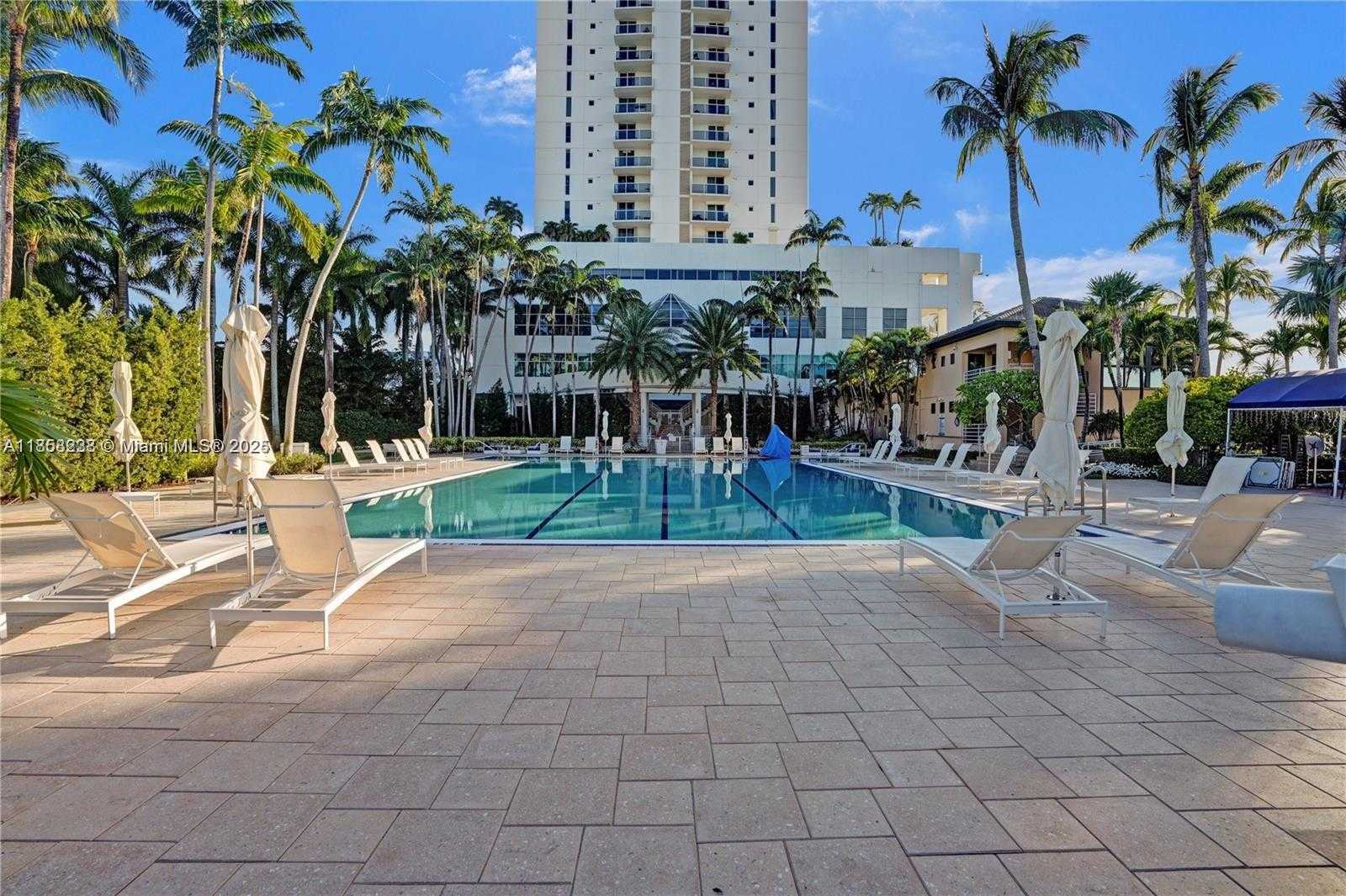 Small Image of 1415 SUNSET HARBOUR DR #202, Miami Beach Number 41
