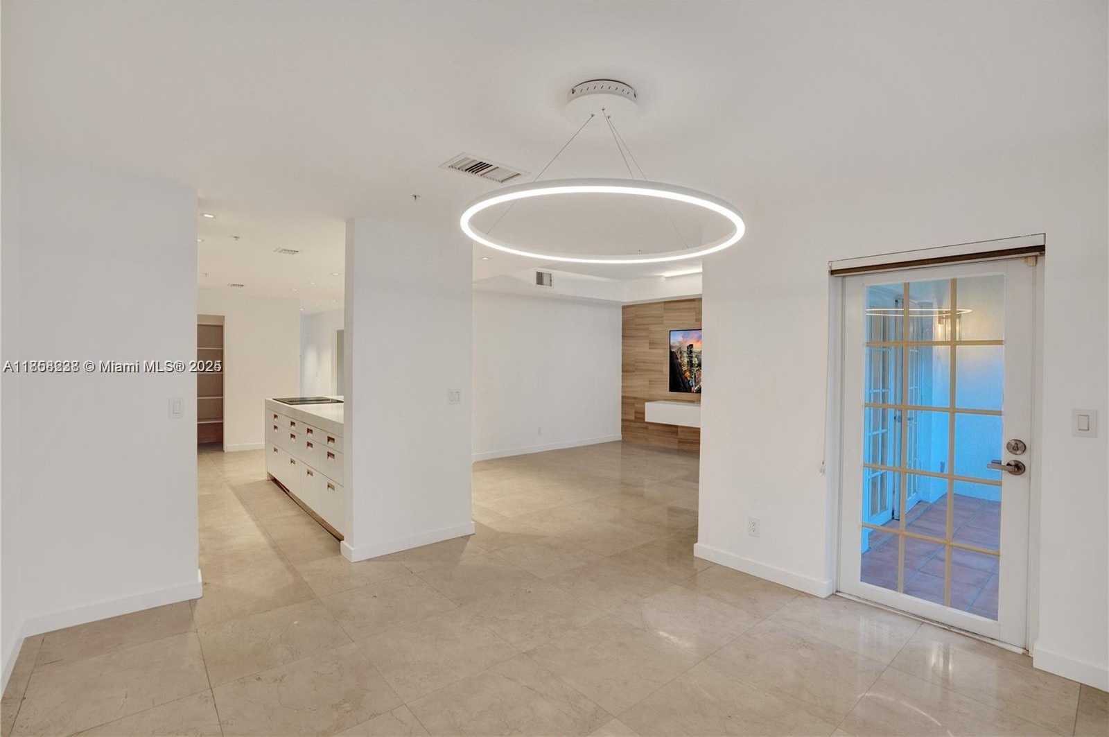 Small Image of 1415 SUNSET HARBOUR DR #202, Miami Beach Number 8