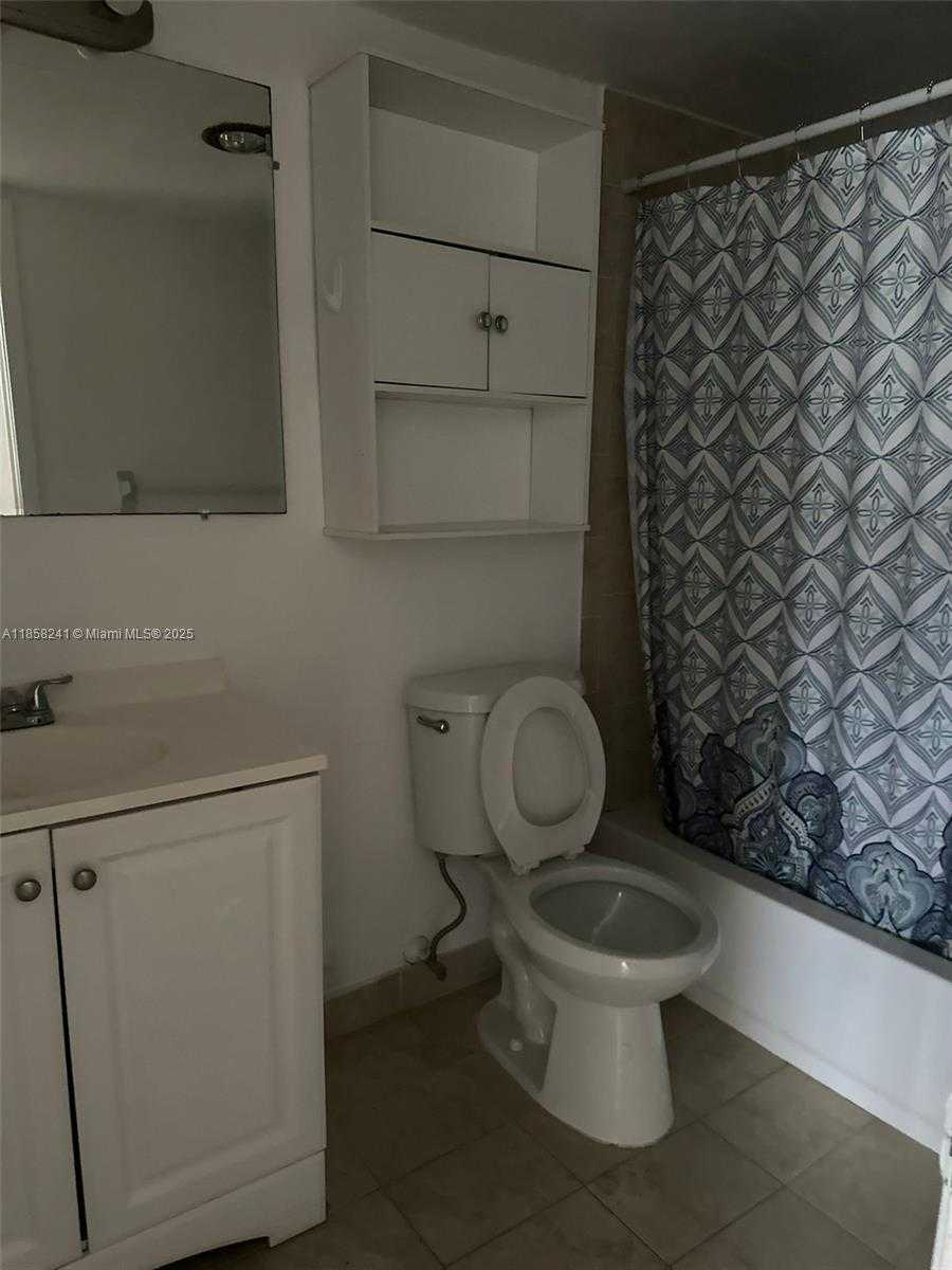 Small Image of 12590 NORTH EAST 16TH AVE #405, North Miami Number 16