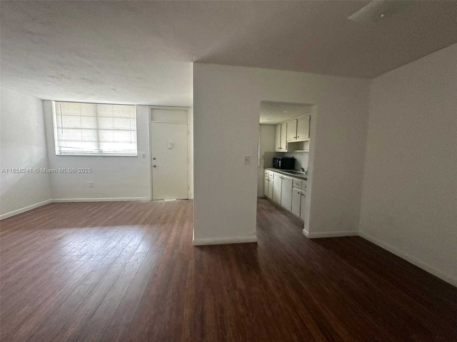 Small Image of 12590 NORTH EAST 16TH AVE #405, North Miami Number 5
