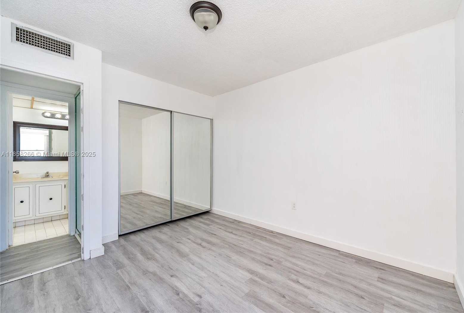 Small Image of 17570 ATLANTIC BLVD #318, Sunny Isles Beach Number 17
