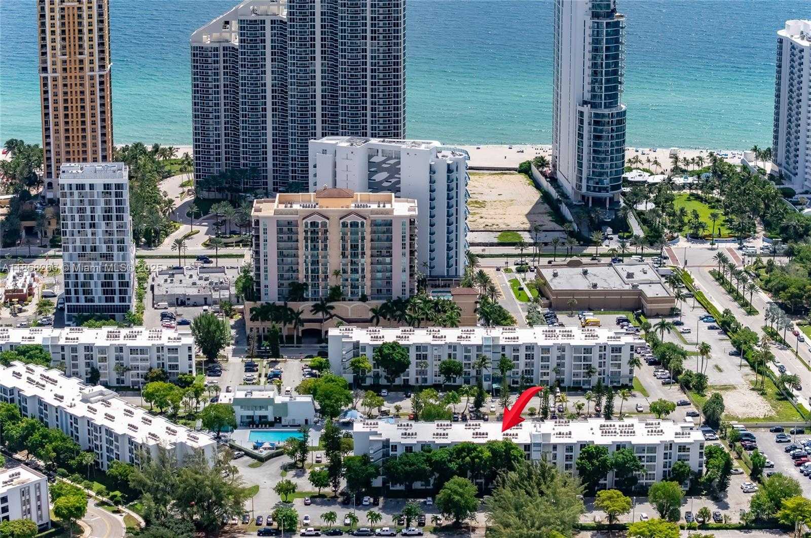 Small Image of 17570 ATLANTIC BLVD #318, Sunny Isles Beach Number 2