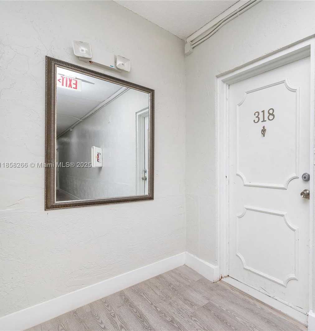 Small Image of 17570 ATLANTIC BLVD #318, Sunny Isles Beach Number 20