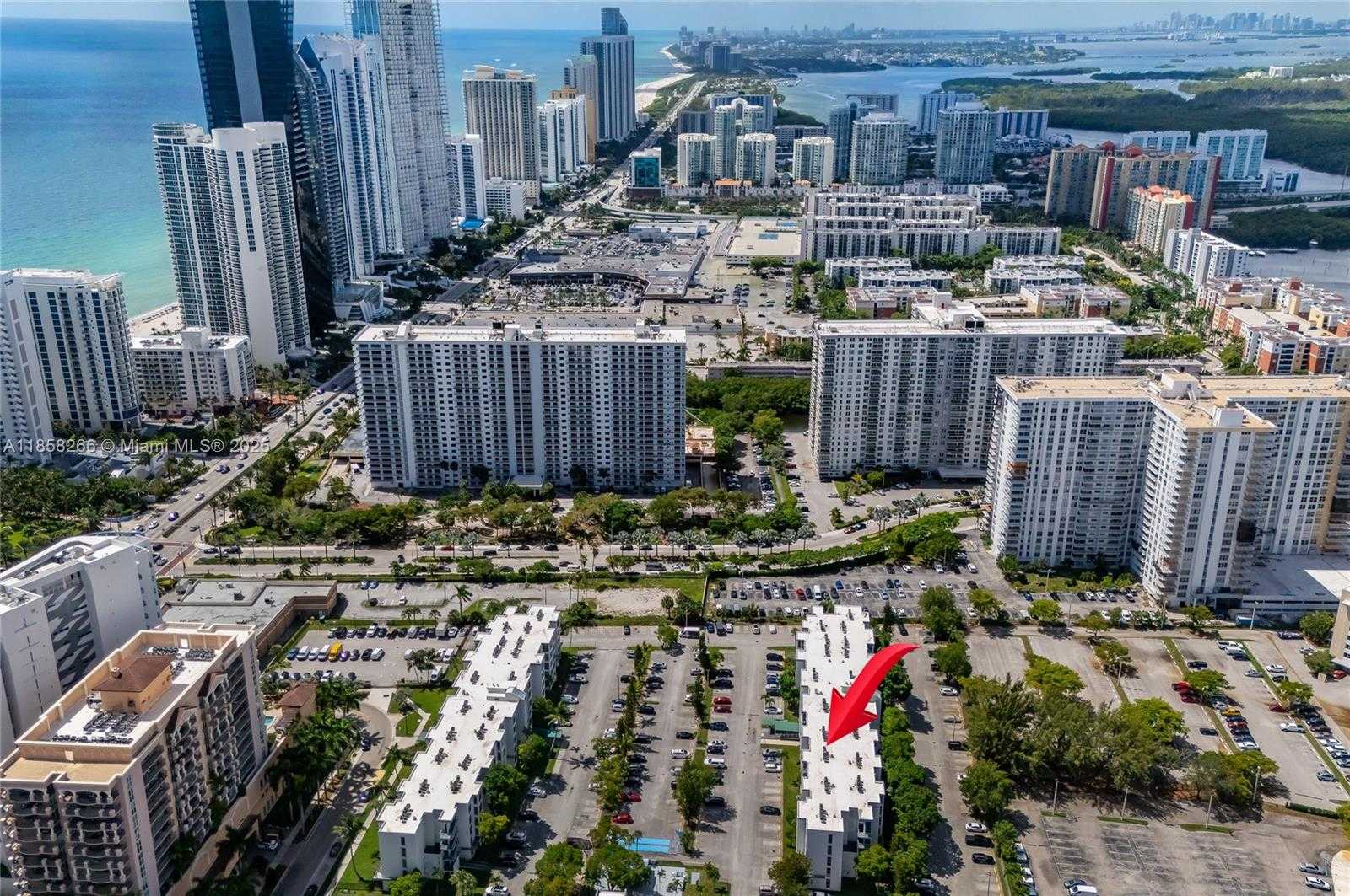 Small Image of 17570 ATLANTIC BLVD #318, Sunny Isles Beach Number 30