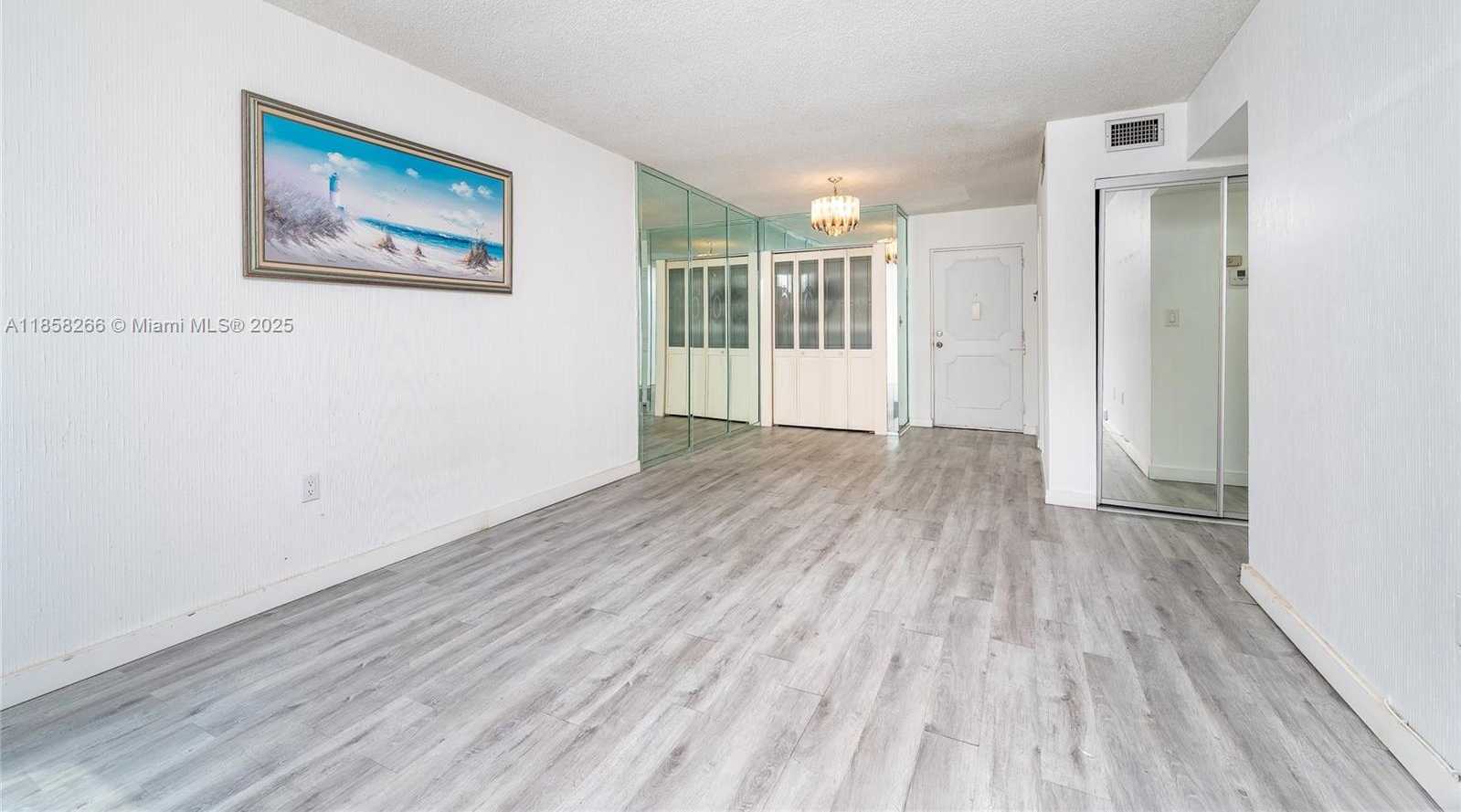 Small Image of 17570 ATLANTIC BLVD #318, Sunny Isles Beach Number 9