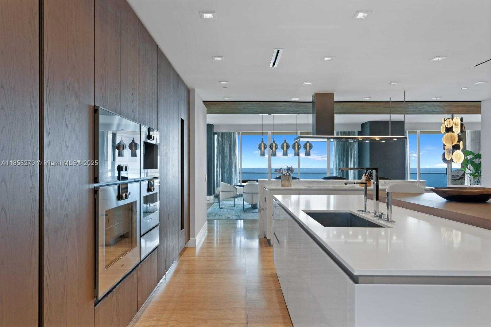Small Image of 18501 COLLINS AVE #1401/02, Sunny Isles Beach Number 9