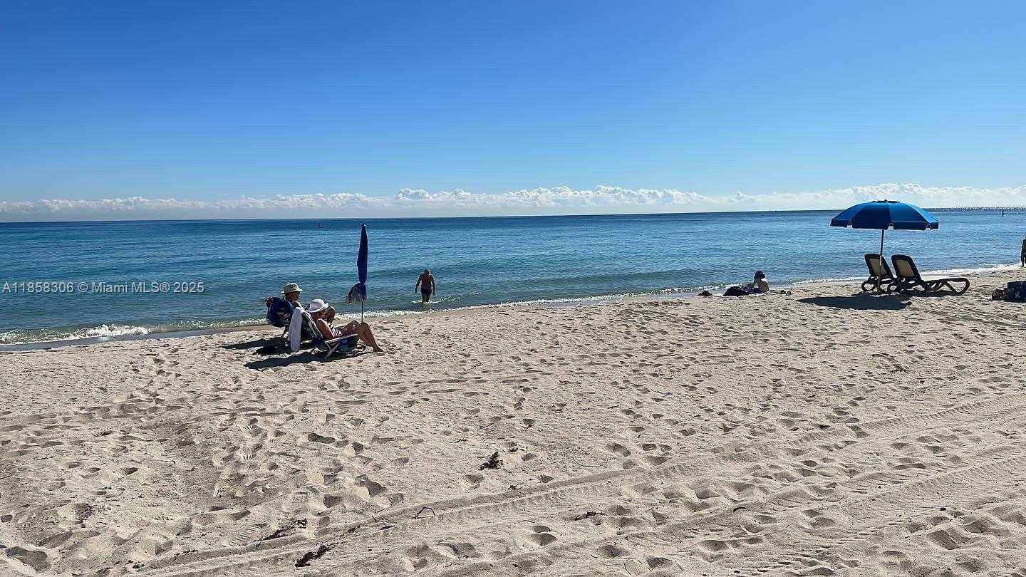 Small Image of 1913 SOUTH OCEAN DR #111, Hallandale Beach Number 11