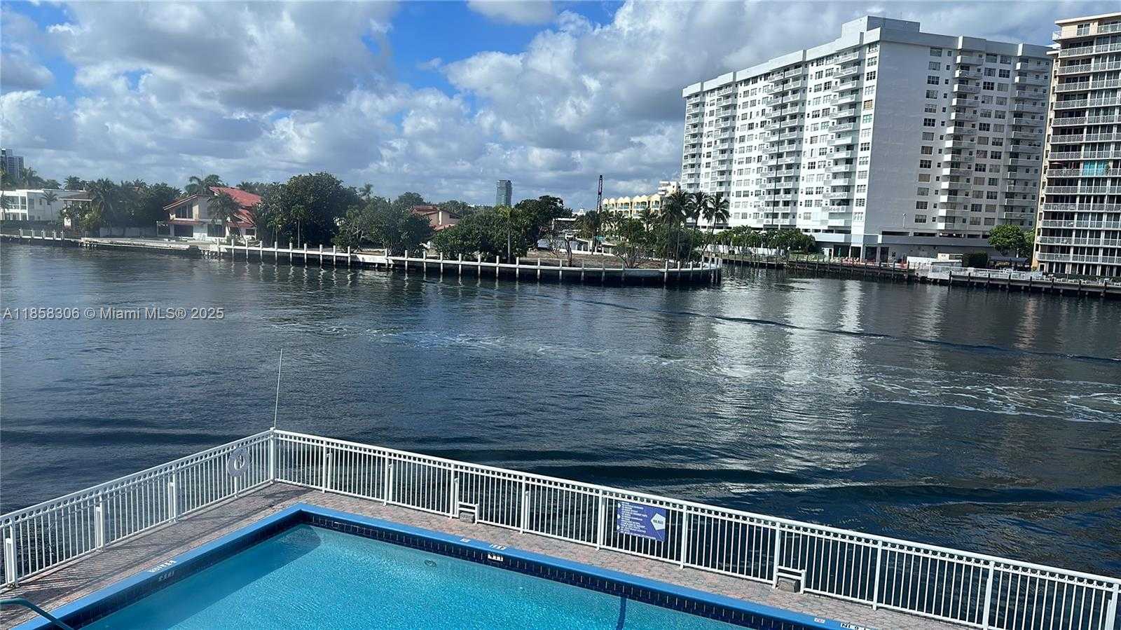 Small Image of 1913 SOUTH OCEAN DR #111, Hallandale Beach Number 17