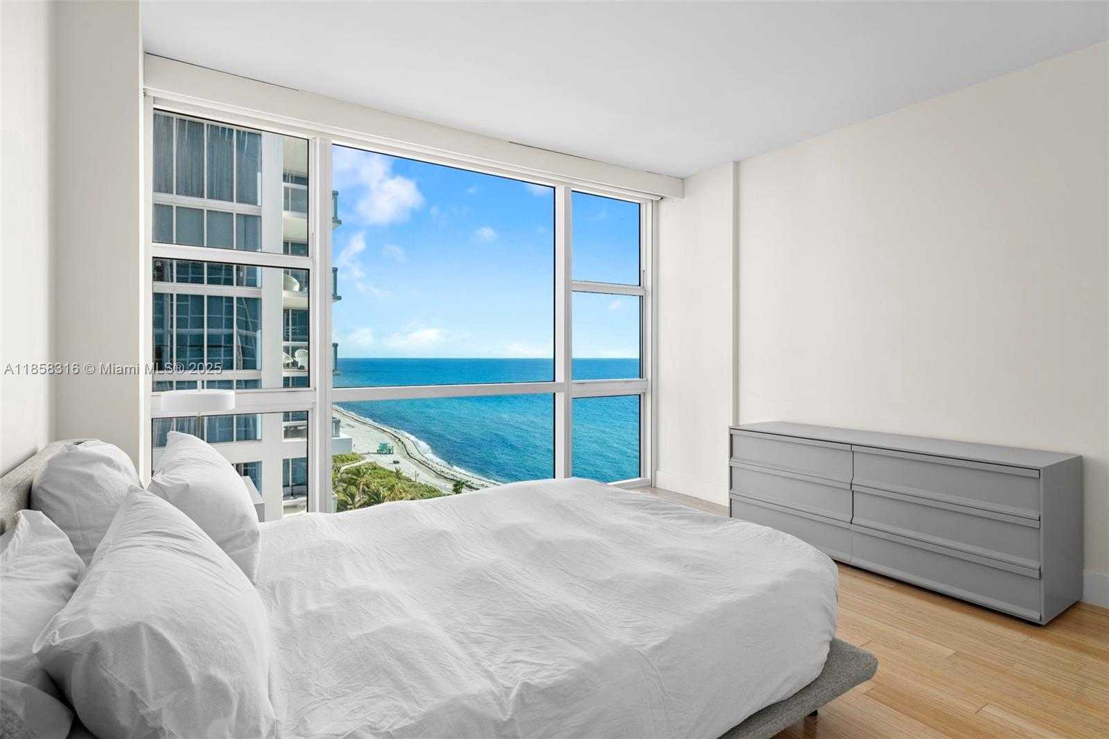 Small Image of 6801 COLLINS AVE #Door1409 (deed 1401), Miami Beach Number 10